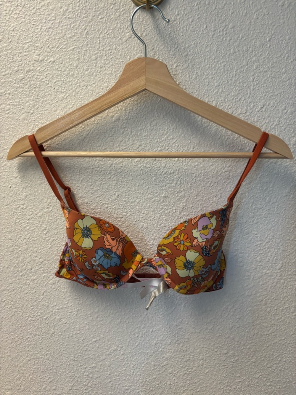 PINK Victoria's Secret Orange Floral Push-Up Bra
